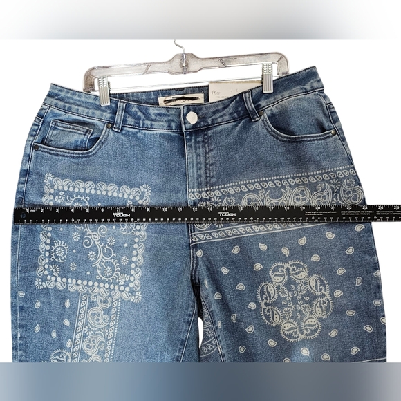 Cato Est. 1946 Denim Blue Boho Patterned Women Hi-Rise Crop Jeans Size 16W NWT - Picture 10 of 16